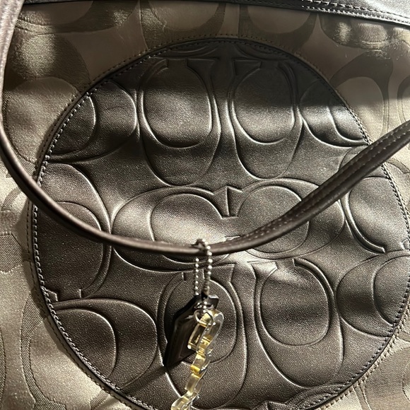 Coach Tote excellent condition - Picture 1 of 4
